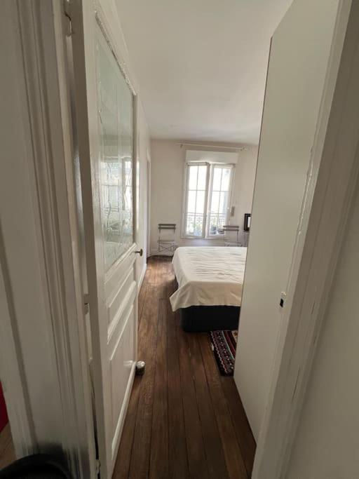Апартаменты Montmartre Joli 2 Pieces Au Pied Du Sacre Coeur Париж Экстерьер фото